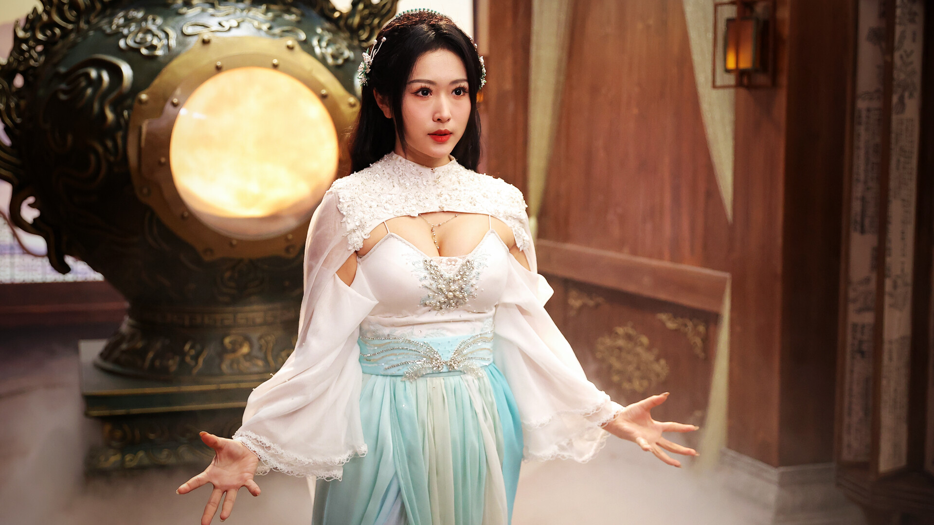 《美女,请别影响我成仙全球版》中文版 《美女,请别影响我成仙全球版》中文版